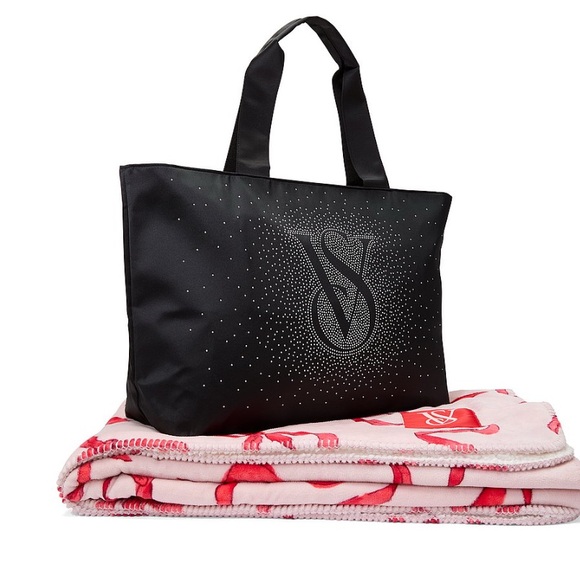 VICTORIA SECRET BUNDLE BLACK BLING TOTE & BLANKET BUNDLE CHALK ROSE & BOWS